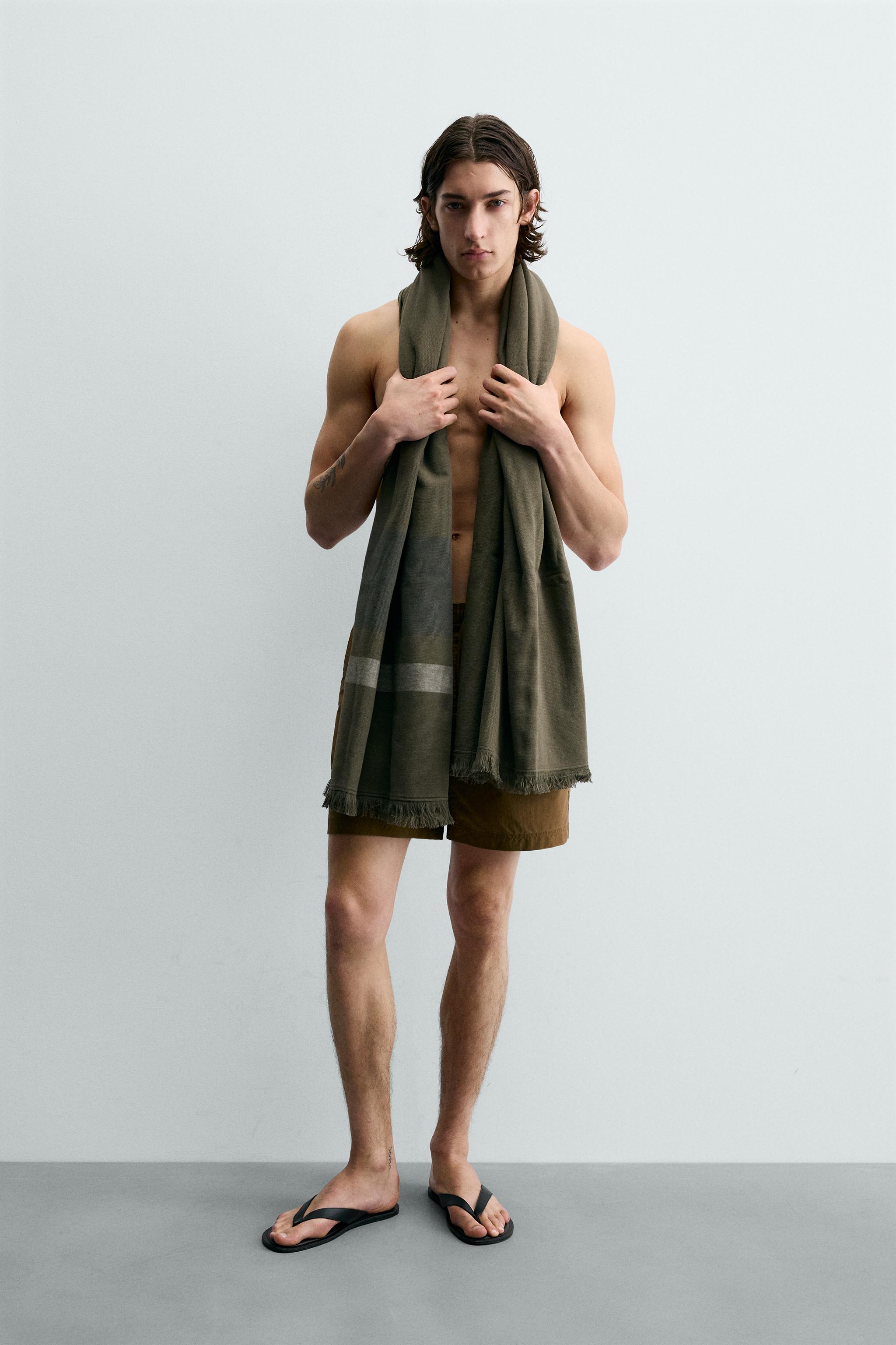 STRIPED BEACH TOWEL